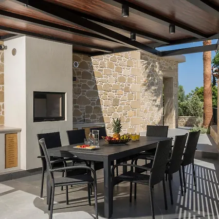 Villa Luxury Argalios *